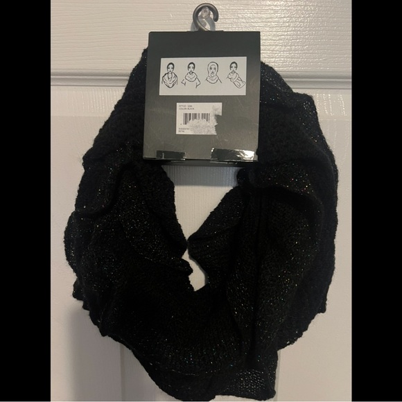 Infinity scarf - Picture 2 of 2